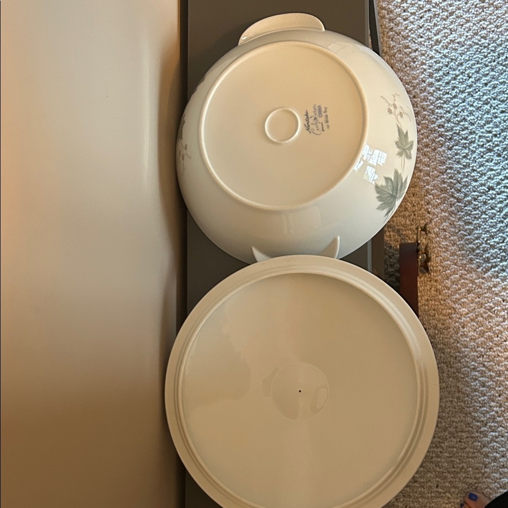 Noritake Green and White Leaf Serveware - Picture 3 of 3